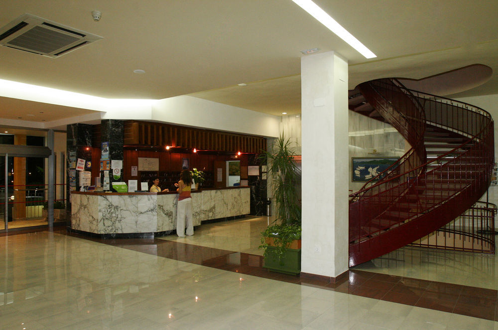 Apartamentos Vibra Riviera San Antonio  Buitenkant foto